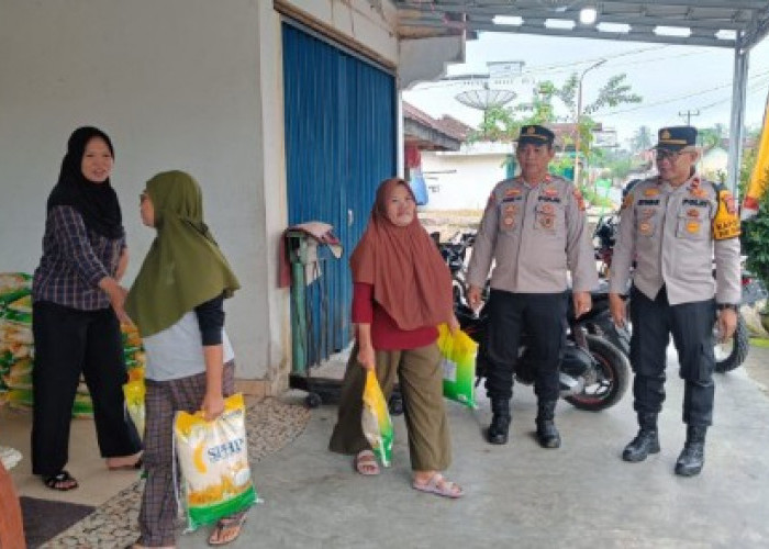 Polsek Buay Sandang Aji Kawal Distribusi Beras Murah Rp60 Ribu
