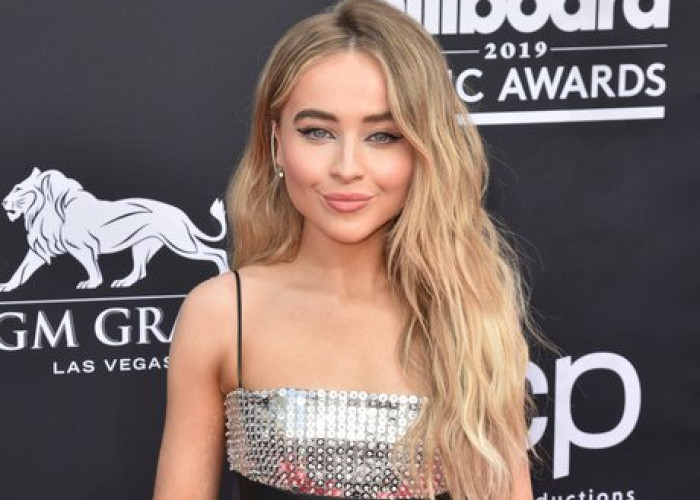 Sabrina Carpenter Dirumorkan Jadi Kandidat Utama Pemeran Rapunzel di Live-Action Tangled