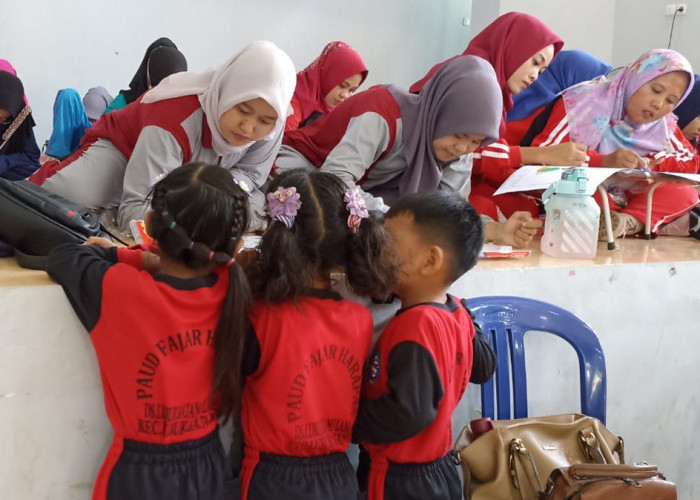 170 Siswa PAUD/TK di Lubuk Batang Adu Kemampuan Mewarnai. Inilah Pemenangnya...