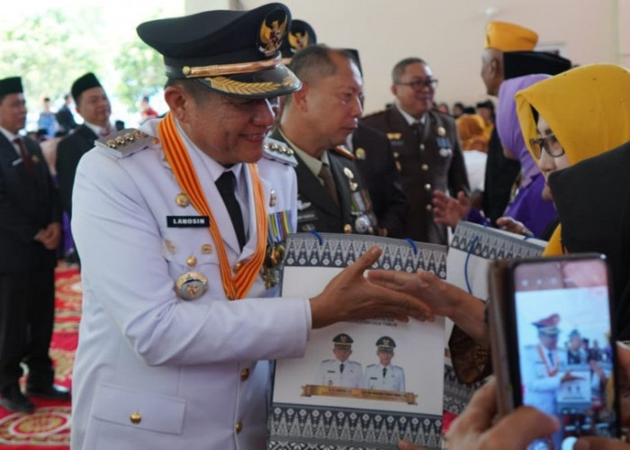 Ajak Generasi Penerus Teladani Perjuangan Pahlawan