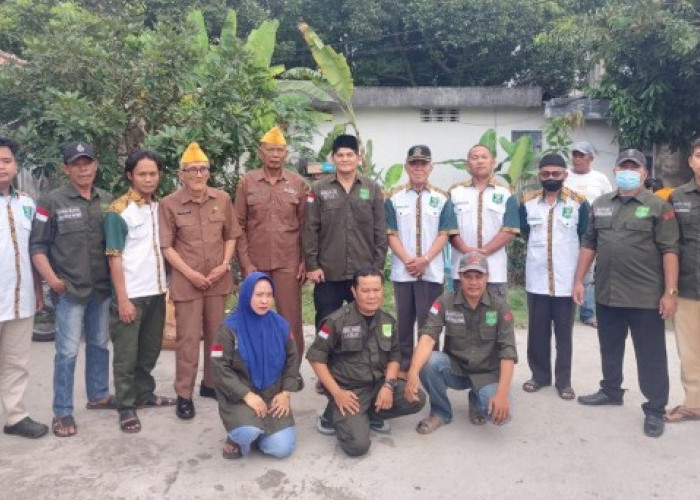 Peduli Sesama, TP Sriwijaya OKU Timur Bagikan Sembako