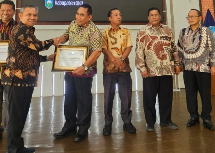 Disdikbud OKU Timur Sabet Tiga Penghargaan BPMP Sumsel