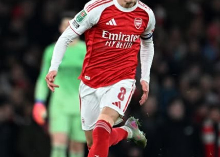 Barcelona dan Atletico Madrid Berebut Martin Odegaard