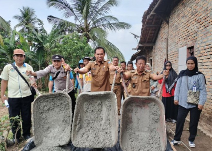 Gunakan Dana Desa Rp45 Juta untuk Pengecoran Jalan Rabat Beton