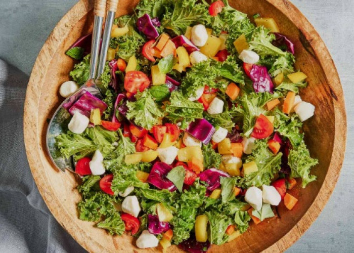 Tetap Fit Saat Puasa dengan Salad Bernutrisi