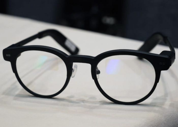 Tampil Seperti Kacamata Biasa, MemoMind One Bawa Fitur AI Canggih