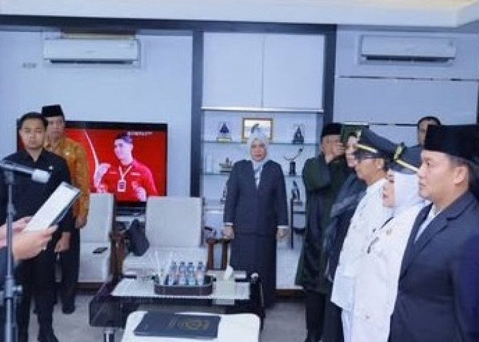 Lantik Pejabat Baru, Bupati Abusama Minta Kinerja Profesional dan Inovatif