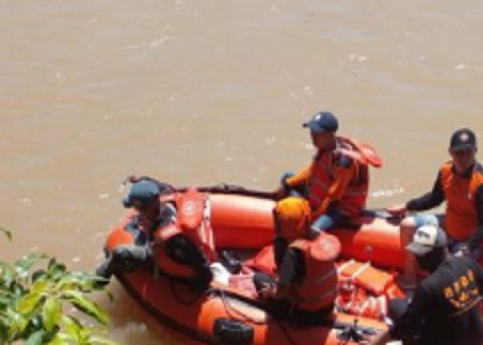 Pelajar SD di OKU Diduga Hanyut di Sungai Ogan!