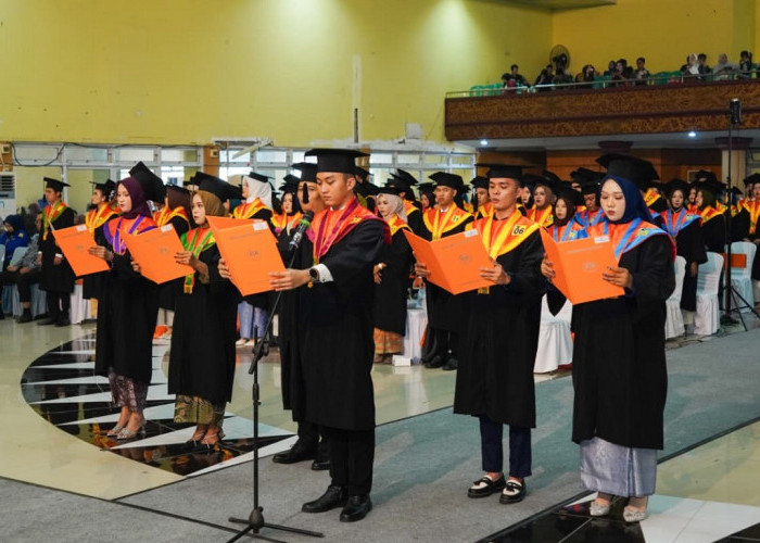 289 Lulusan Universitas Baturaja Program Magister Angkatan VIII dan Sarjana Angkatan XXXVI Resmi Diwisuda 