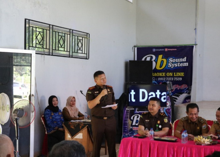 Dorong Desa Bersih dan Transparan, Kejari OKU Sosialisasikan Saber Pungli dan Jaga Desa