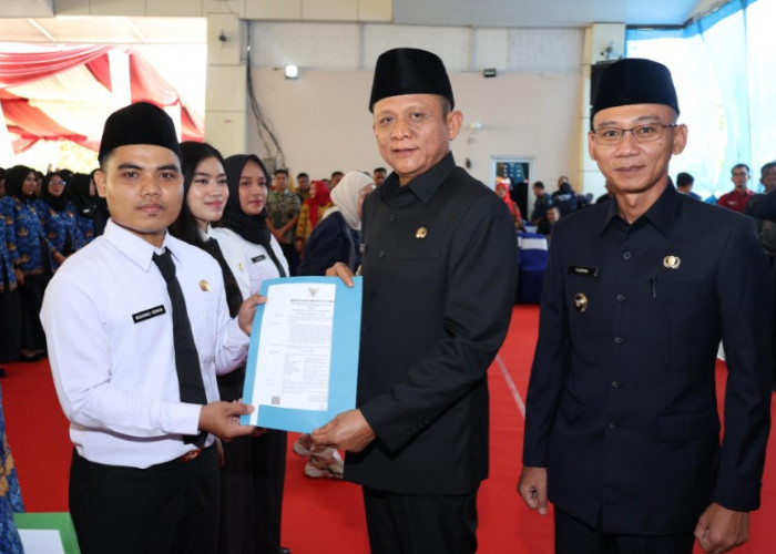 Lantik 1.512 ASN, Bupati Enos: ASN Harus Siap Mengabdi dengan Tulus