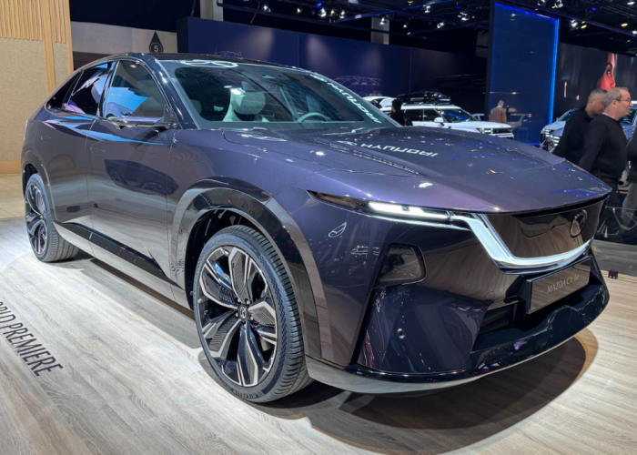 Inilah Mazda CX-6e, SUV Listrik Baru Mazda dengan Tenaga 258 HP dan Kabin Super Mewah