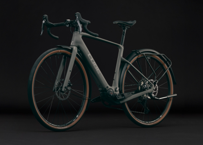 Cuma 15,4 Kg! Sepeda Gravel Listrik Carbon Ini Bawa Motor Bosch Tapi Berat Kayak Sepeda Biasa