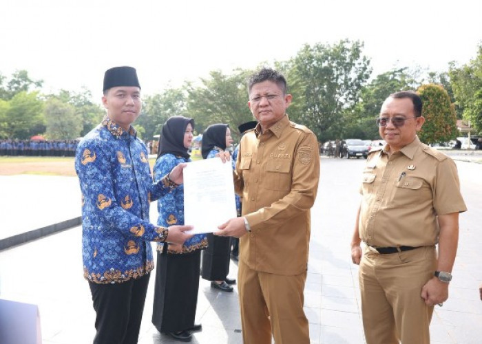 4.157 PPPK Paruh Waktu Terima SK, Bupati Tekankan Integritas dan Pelayanan