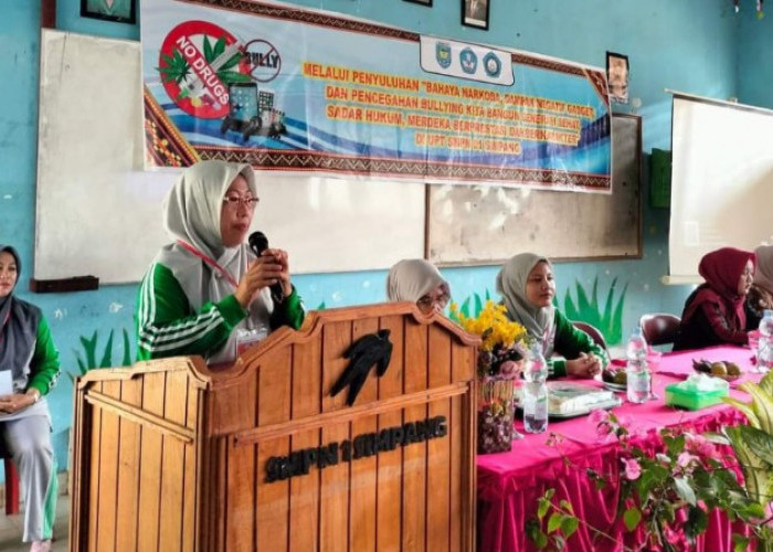 SMPN 01 Simpang Gelar Penyuluhan Cegah Kecanduan Game Online pada Siswa