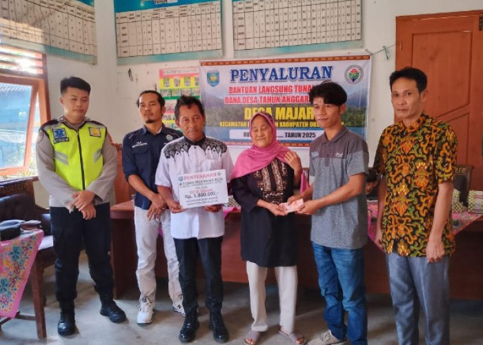 Bagikan Dana BLT untuk Kurangi Beban Ekonomi Masyarakat 
