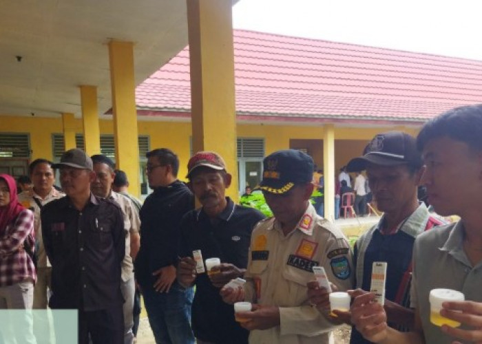 Ratusan Pengurus Desa di OKU Selatan Jalani Tes Urine, Ada Indikasi Positif Narkoba