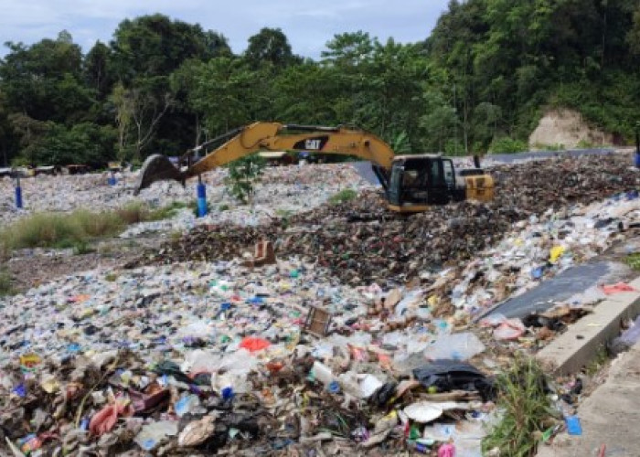 TPA Desa Pelawi Terima 50 Ton Lebih Kiriman Sampah Perhari