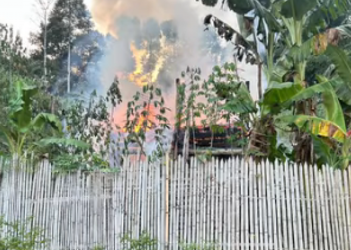 Rumah Petani di Ulu Ogan OKU  Ludes Terbakar