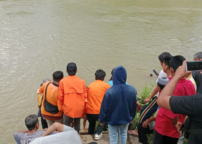Sungai Ogan Diduga Telan Dua Bocah Desa Tanjung Dalam