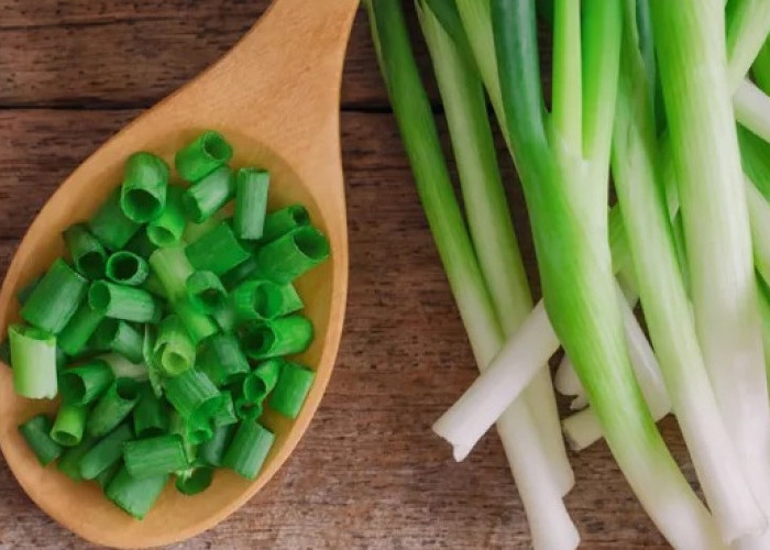 5 Manfaat Daun Bawang untuk Kesehatan yang Tak Boleh Dilewatkan