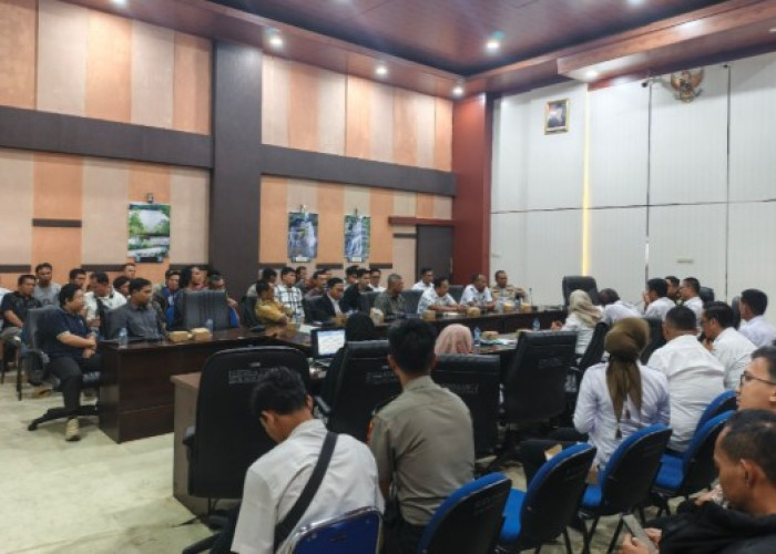 Warga Geruduk Kantor Bupati OKU Selatan Tuntut Transparansi Sengketa Lahan PT SAP