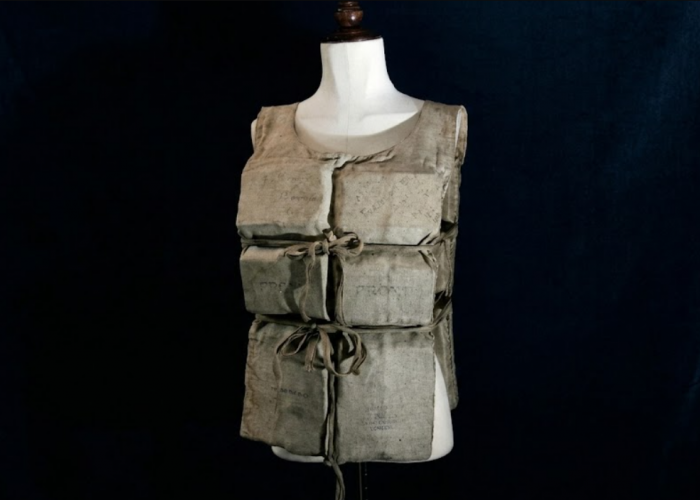 Life Jacket Penumpang Titanic Ini Terjual Rp14 Miliar, Kenapa Bisa Semahal Itu?
