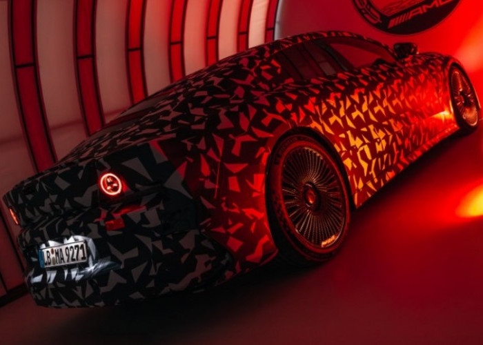 Mercedes AMG Bocorin Teaser GT 4-Door Coupe, Sedan Listrik Gahar!