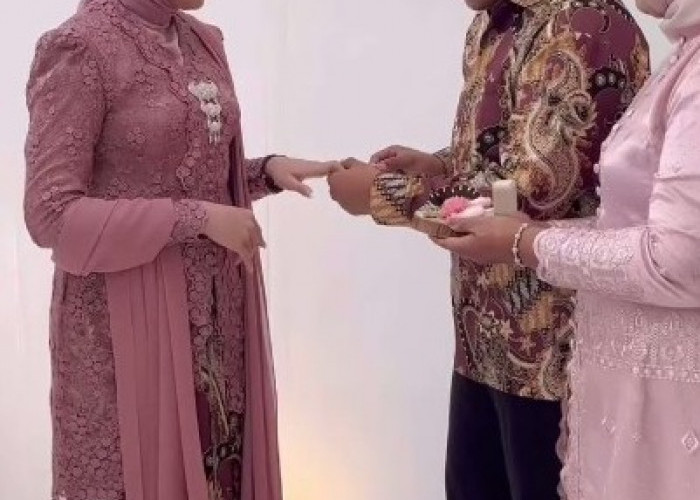 Salma Salsabil dan Dimansyah Laitupa Resmi Tunangan!