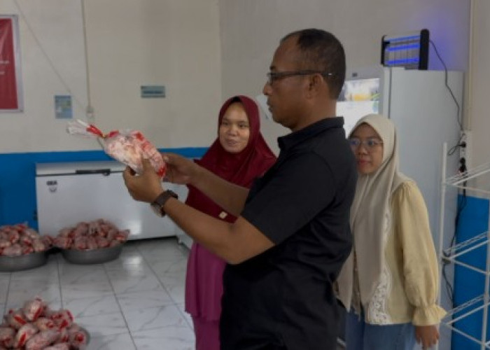 Sidak Dapur MBG Pelangki Pastikan Makanan Aman Dikonsumsi