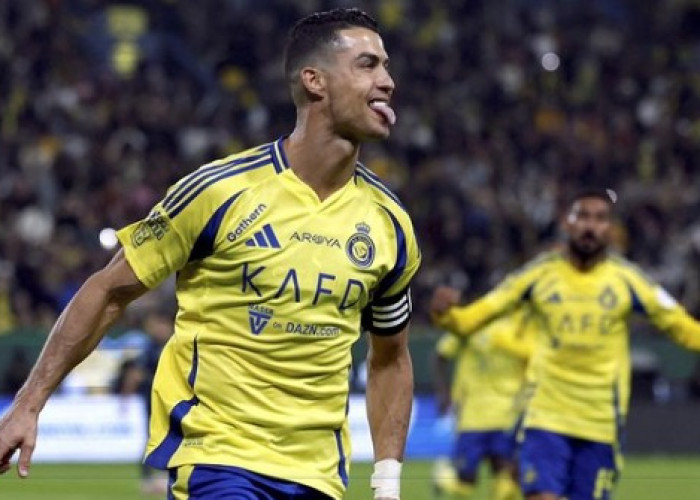 Ronaldo Dapat Gaji 550.000 Euro Sehari dan 5% Saham Al-Nassr