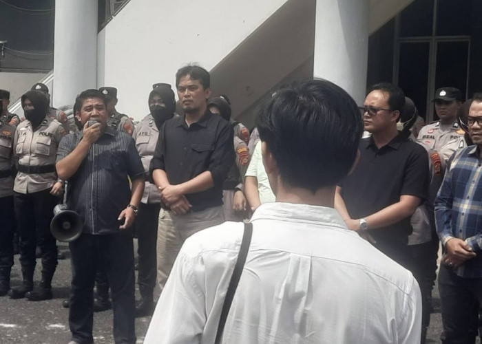 Awal Pajri Anggota DPRD OKU  Meminta Maaf  Atas aksi spontanitasnya