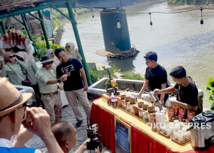 OKU Dukung Minum Kopi Serentak di Pinggir Sungai dengan Festival Kopi Ulu Bamboo Drip