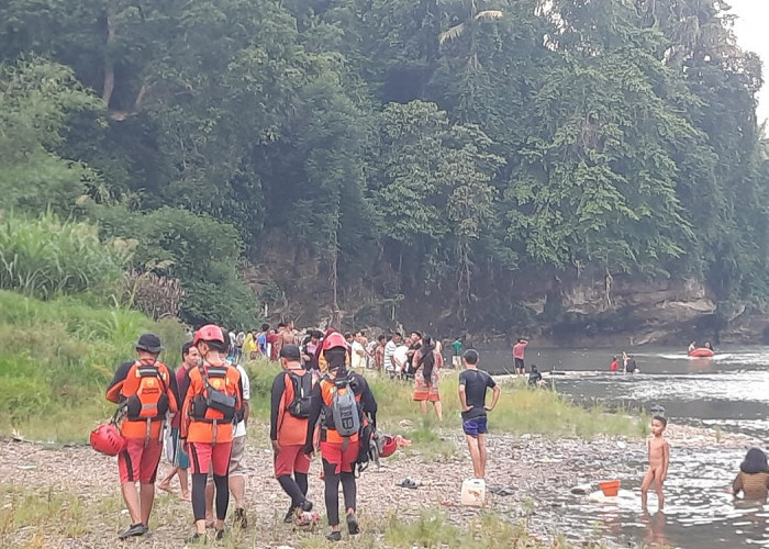 Pria Paruh Baya di OKU Diduga Hanyut di Sungai Ogan, Proses Pencarian Terus Dilakukan