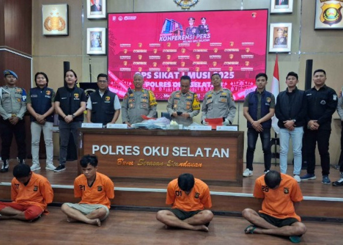 Amankan  Lima Tersangka dalam Operasi SIkat Musi