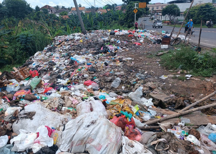 Masyarakat OKU Cuek, Masih Buang Sampah di Tempat Terlarang, Ntar Banjir Nyalahin Pemerintah?