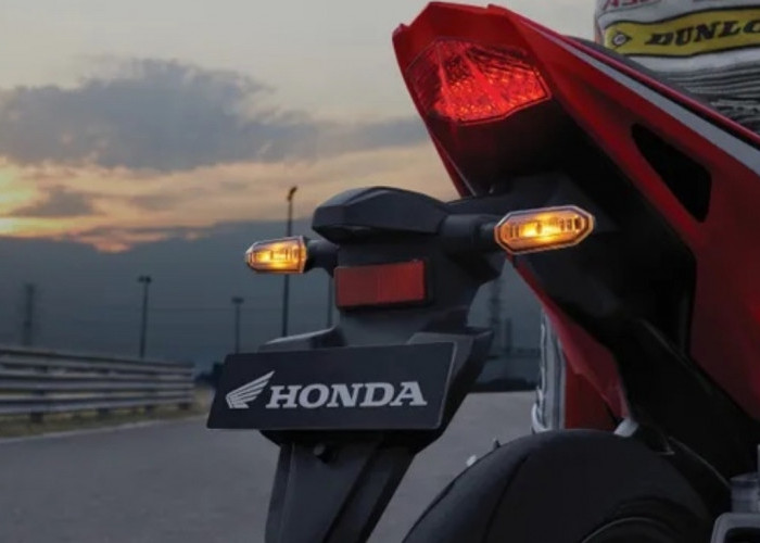Wajib Tahu, Inilah Cara Kerja Emergency Stop Signal yang Ada di Moto Honda Jenis Ini