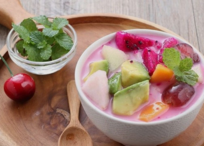 Es Buah Saat Berbuka, Sehat atau Tinggi Kalori? Ini Cara Menikmatinya Lebih Aman