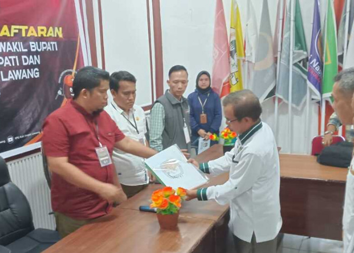 HBA dan HENNY Kembali Sampaikan Berkas Pencalonan ke KPU