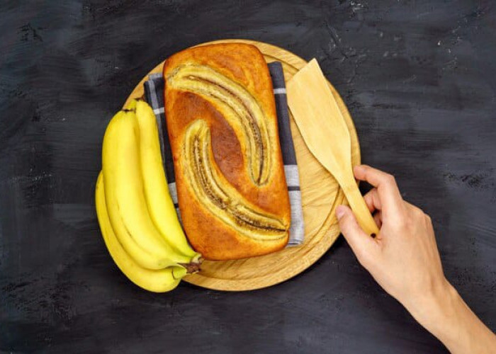 Memanfaatkan Pisang yang Hampir Busuk: Resep Bolu Pisang yang Enak dan Empuk