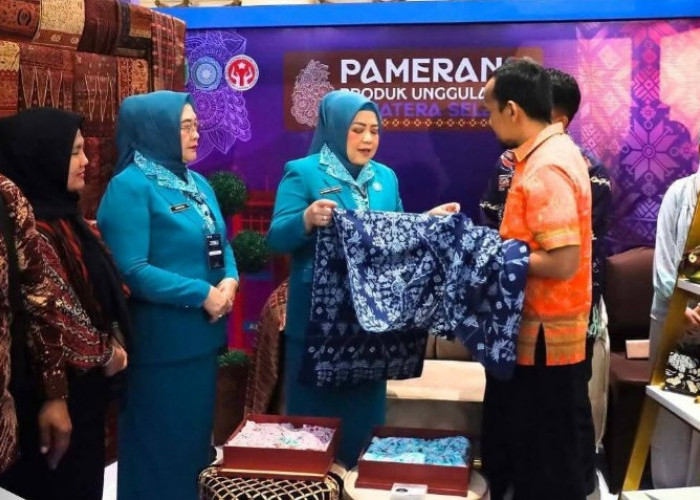 Motif Batik Dua Rumpun Enam Suku Resmi Terdaftar sebagai Kekayaan Intelektual OKU Selatan