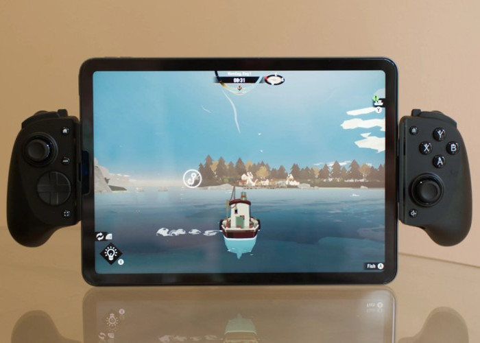 Razer Kishi V3 Pro XL Bikin Tablet Serasa Konsol, Worth It Buat Game FPS dan Racing?