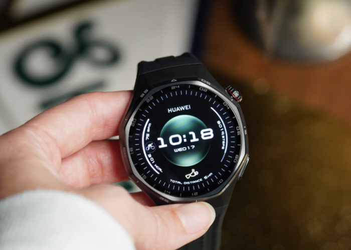 Rekomendasi Smartwatch Baterai Tahan Lama 2026, Cocok Traveling Tanpa Ribet Cas