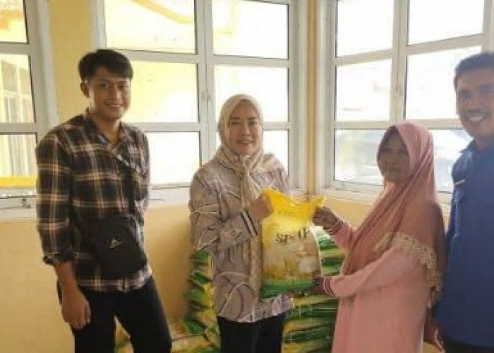 Gelar Gerakan Pangan Murah, Ribuan Warga Serbu Beras Murah