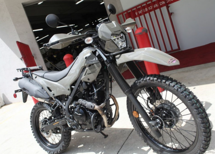 Bukan KLX Biasa! Kawasaki KLX230 DF 2026 Ternyata Sudah Siap Adventure Tanpa Modif