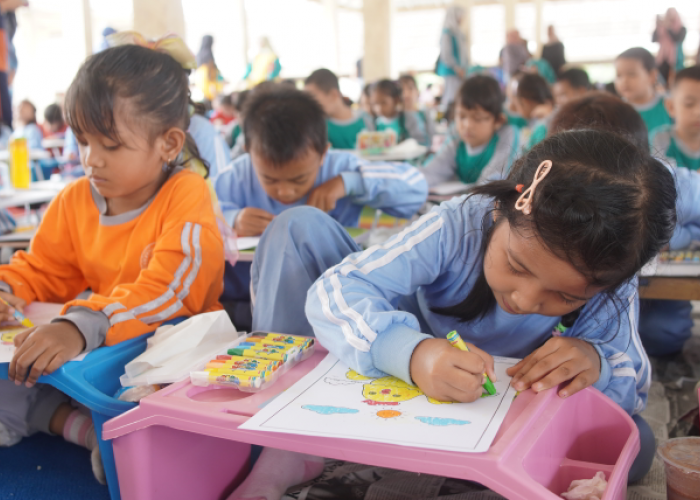 Makin Seru! Lomba mewarnai Zona III OKU Ekspres dan IGTKI PGRI Diikuti Ratusan Peserta 