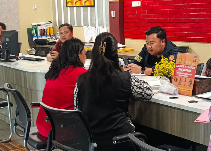 Tusuk Seorang Pria Pakai Pisau Motif Cemburu