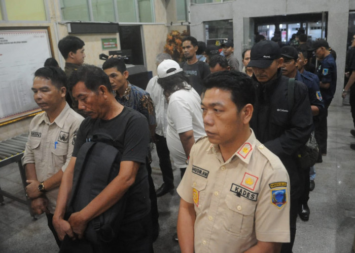 Bulog dan Pemda Salurkan Beras Murah ke 45 Ribu Warga