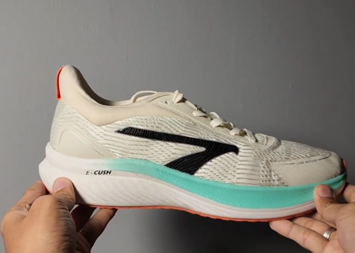 5 Sepatu Lari di Bawah Rp1 Juta yang Nyaman Banget, Cocok untuk Pemula Jogging Harian