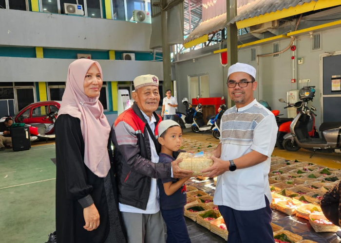 Meriahkan Idul Adha 1447 H, PLN UP3 Lahat Tebar Berkah 630 Paket Daging Kurban  ​